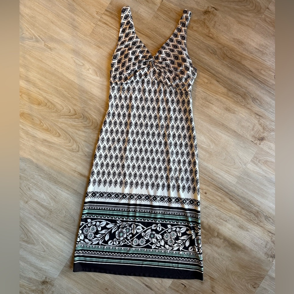 Chic Patterned Midi Dress